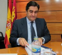 Echániz (492.389 euros) y Guijarro (210.105) son los consejeros de los dos últimos gobiernos que más dinero tienen