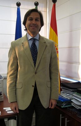 Juan María González, En Su Despacho Antes De La Entrevista.