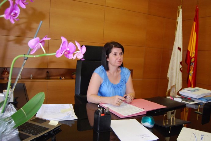 La Alcaldesa De Totana, Isabel María Sánchez