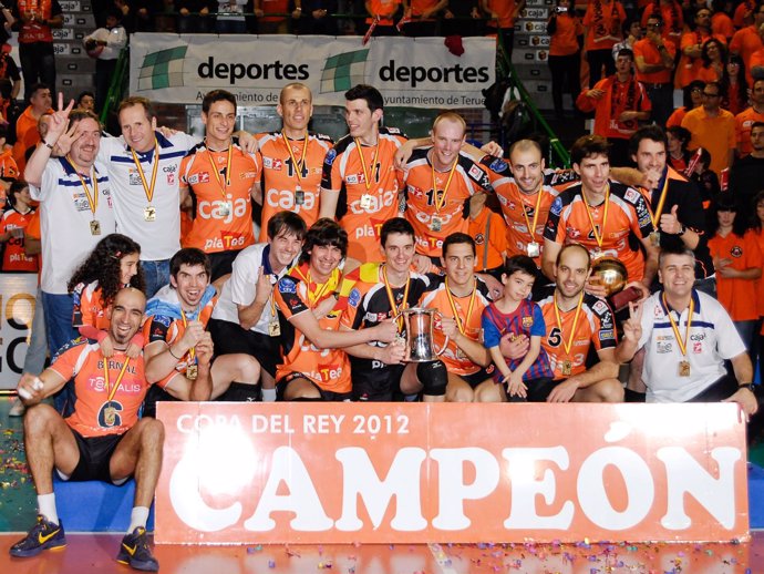 Caja 3 Voleibol Teruel, Campeón De Copa