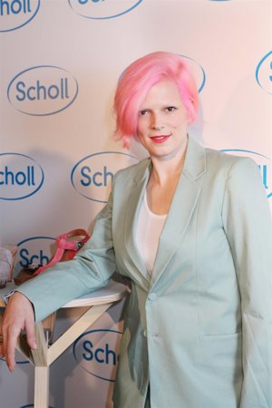 Bimba Bosé Como Nueva Imagen De La Firma Scholl