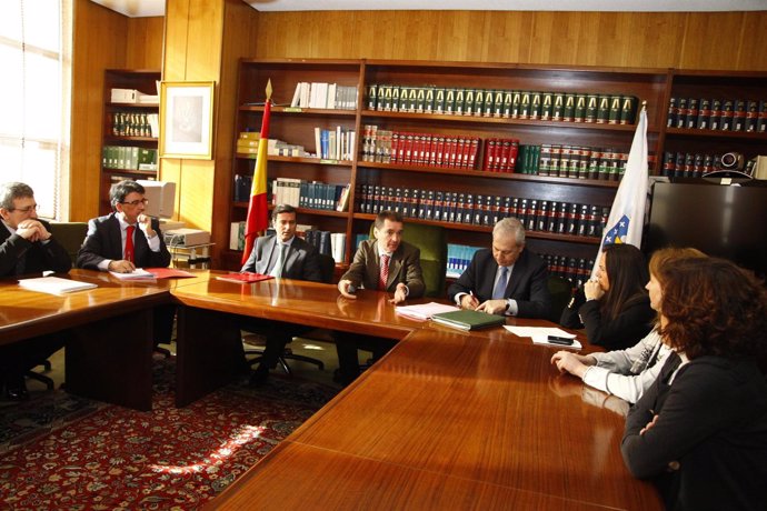 Reunión De Representantes De Xunta, CGPJ Y Uvigo
