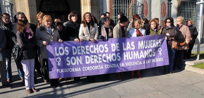 Concentración Silenciosa A Las Puertas De Diputación