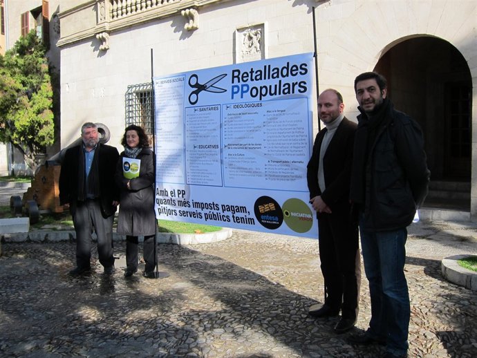 Miembros Del PSM-IV-Exm Frente Al Consolat