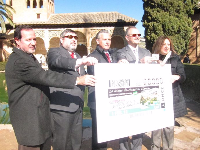 La ONCE Y La Junta Presentan Un Cupón Con La Imagen De La Alhambra