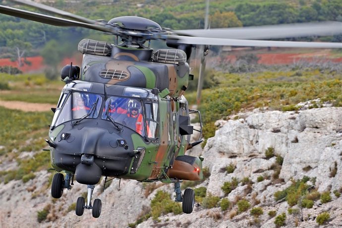  Helicóptero NH90 TTH De Las Fuerzas Armadas Francesas