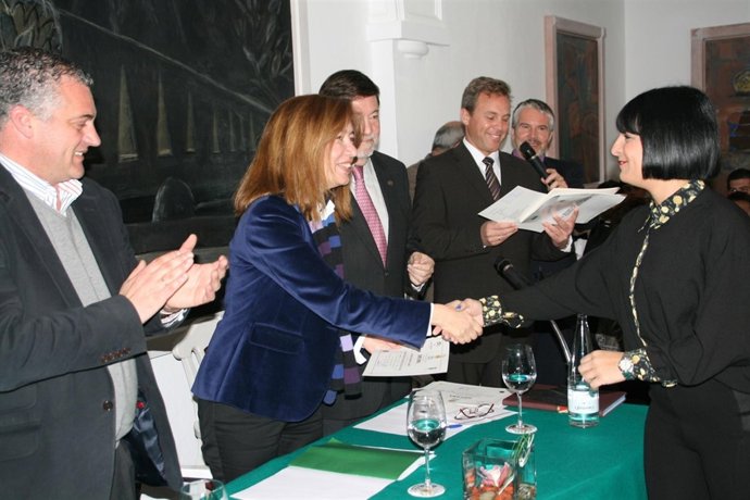 Delegada Susana Radío Entrega De Diplomas En La Escuela De Hostelería La Fonda