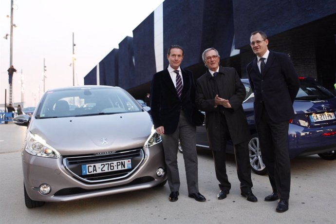 Xavier Trias Participa En El Acto De Presentación Del Peugeot 208 En Barcelona