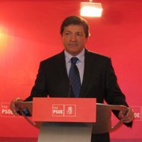 Javier Fernández (PSOE) pide a los ciudadanos que "tomen nota" de que la derecha es "incapaz" de gobernar Asturias