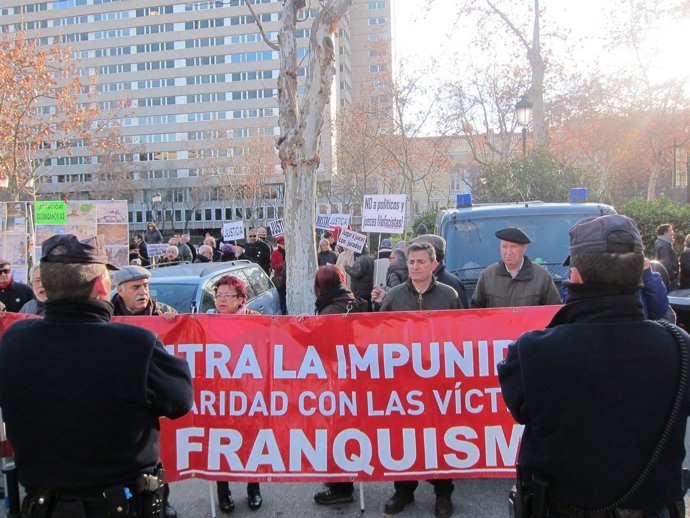 Manifestación De Apoyo A Garzón
