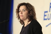 Sáenz de Santamaría: El Gobierno trabaja sin "cálculos electorales"