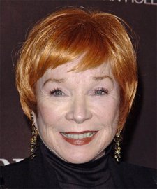 La Actriz Shirley Maclaine.