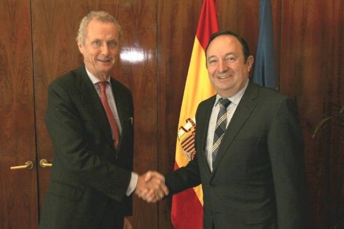 Pedro Sanz Con El Ministro De Defensa, Pedro Morenés