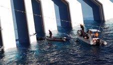 Tareas De Rescate En El Buque 'Costa Concordia' 