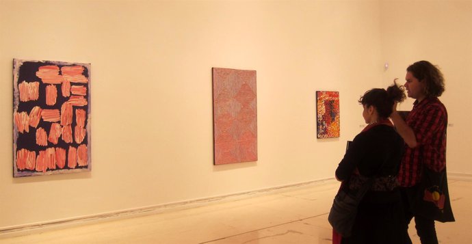 Dos De Los Artistas En La Exposición Arte Contemporáneo En Australia En El IVAM