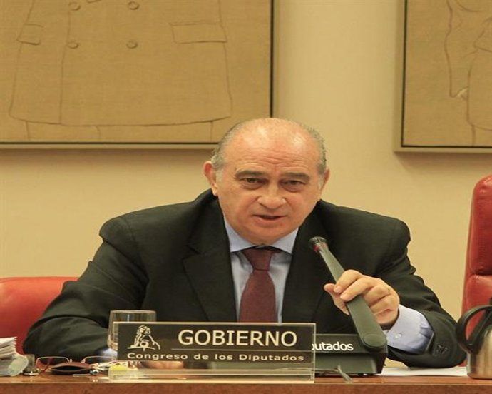 Interior pide reflexionar sobre el suceso de la playa del Orzán