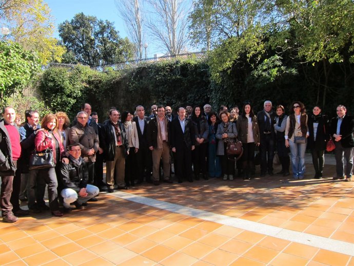 Rubalcaba Con Delegados Extremeños