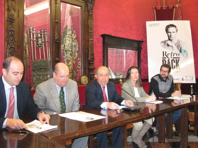 Ayuntamiento Y Diputación De Granada Presentan El Retroback