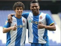 Fútbol.- Uche y Coutinho, presentados en el Espanyol, coinciden en querer ayudar al equipo
