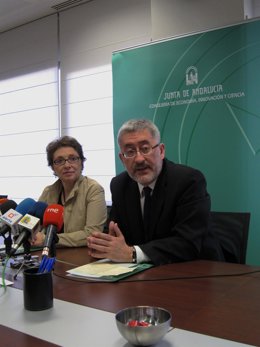 Carmen Martínez Aguayo Y Antonio Ávila