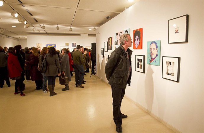 La Exposición De Warhol Tiene Una Excelente Acogida