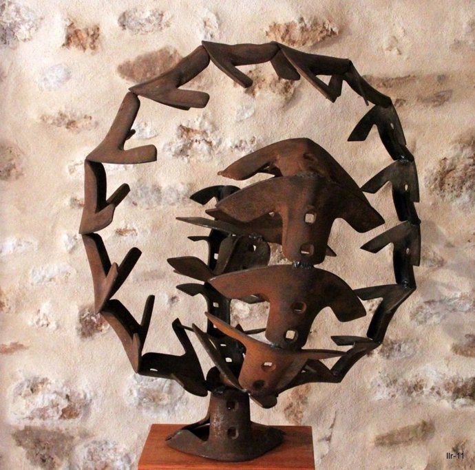 Exposición De Fukuda-Luna En El Ateneo