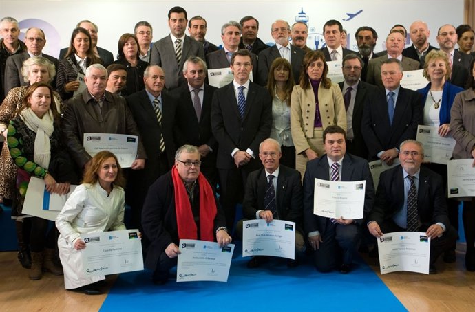 Feijóo Y Carmen Pardo En La Certificación Q