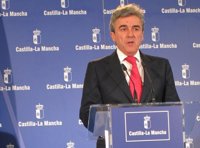 Esteban acusa a los alcaldes socialistas de protestar por algo que "no es cierto" aprovechando la visita de Rubalcaba