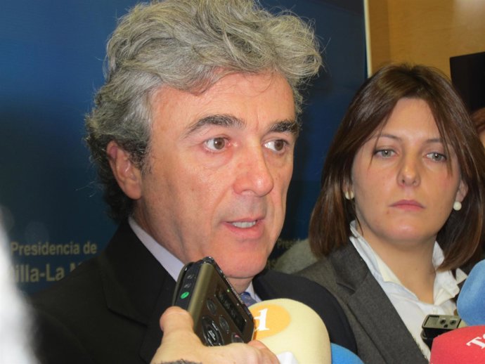 Esteban Con La Responsable De ATA