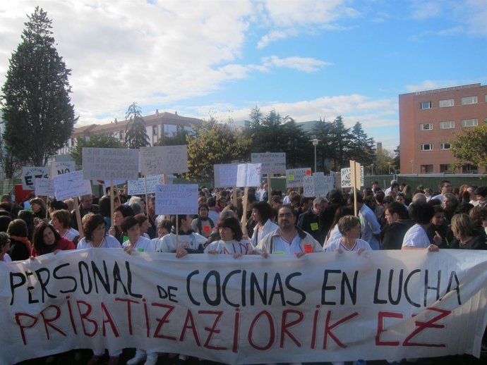 Manifestación Del Personal De Cocina Del CHN.