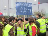 Más de 200 trabajadores de Spanair cortan la Gran Via