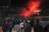 Tantawi promete qu'alcontrará a los culpables de los enfrentamientos en Port Said