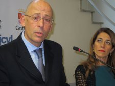 Fernando Sánchez Pascuala Durante Su Visita A  Salamanca