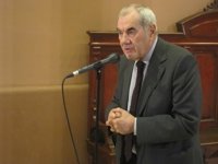 Ernest Maragall: Chacón no "representa" al PSC, "de tanto PSOE como quiere ser"