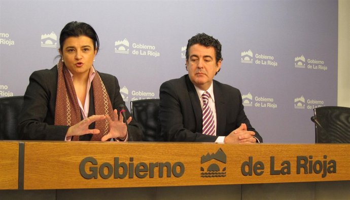 Concepción Arruga, Consejera De Administración Pública Presenta Formación