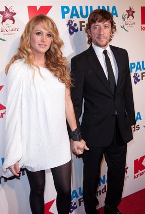 Paulina Rubio Y Colate En Un Photocall