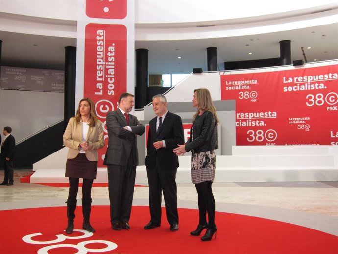 Marcelino Iglesias, Durante Su Recorrido Por Las Instalaciones Del Congreso
