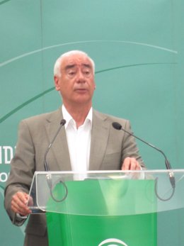Luciano Alonso, Consejero De Turismo, Comercio Y Deporte De Andalucía
