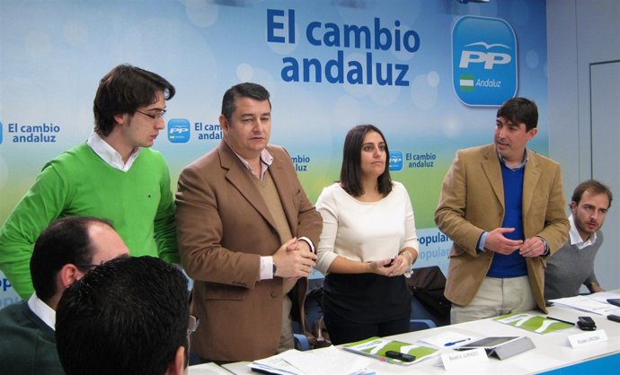 Antonio Sanz, Hoy Junto A Los Miembros De NNGG