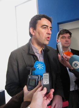 El Portavoz Del Grupo Socialista En El  Parlamento Andaluz, Mario Jiménez.