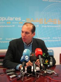 Carrón (PP) justifica la "urgencia" de la reforma laboral