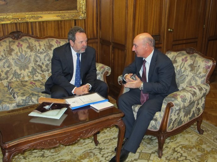 Labrador En La Reunión Que Ha Mantenido Con Roúco