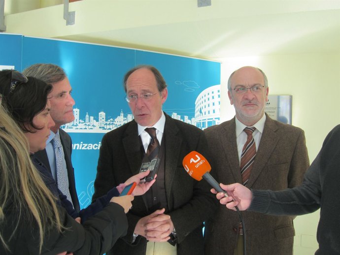 El Consejero De Medio Ambiente, José Juan Díaz Trillo, En La FOE.