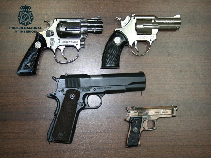 Tres Detenidos Por Atracar Un Salón Recreativo En Sevilla