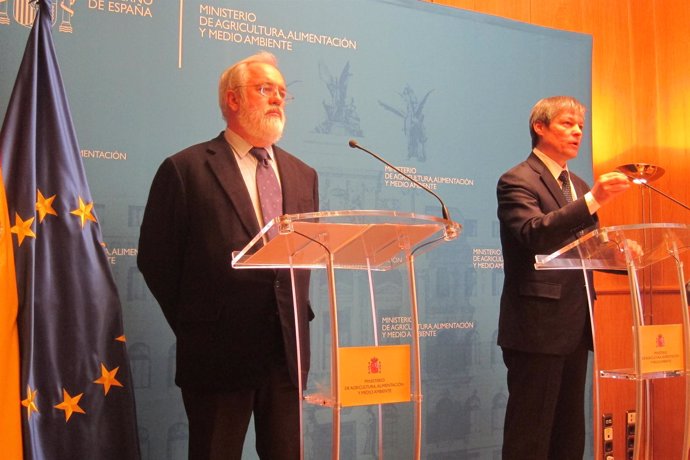 Miguel Arias Cañete Con Dacian Ciolos