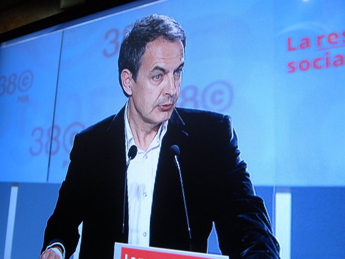 Zapatero Interviniendo En El Congreso Del Psoe