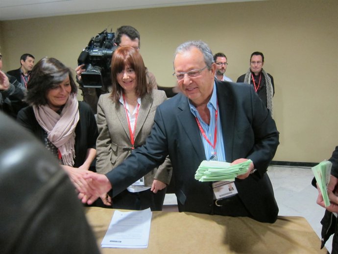 Benegas Entrega Avales De Rubalcaba