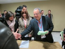 Benegas Entrega Avales De Rubalcaba