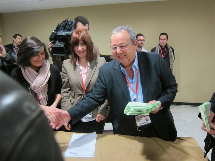 Benegas Entrega Avales De Rubalcaba