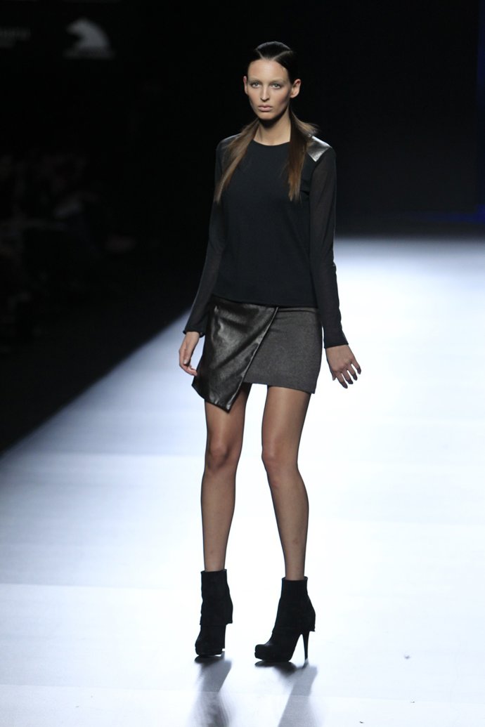 Modelo De Sara Coleman En La Mercedes-Benz Fashion Week Madrid